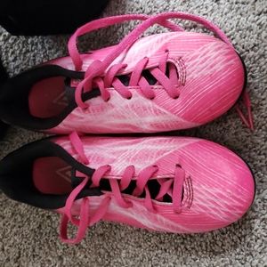 Umbro girls soccer cleats